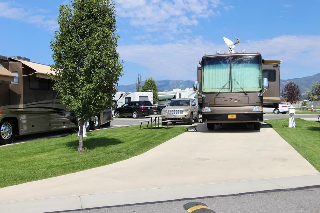 Pony Express Rv Resort North Salt Lake Room photo