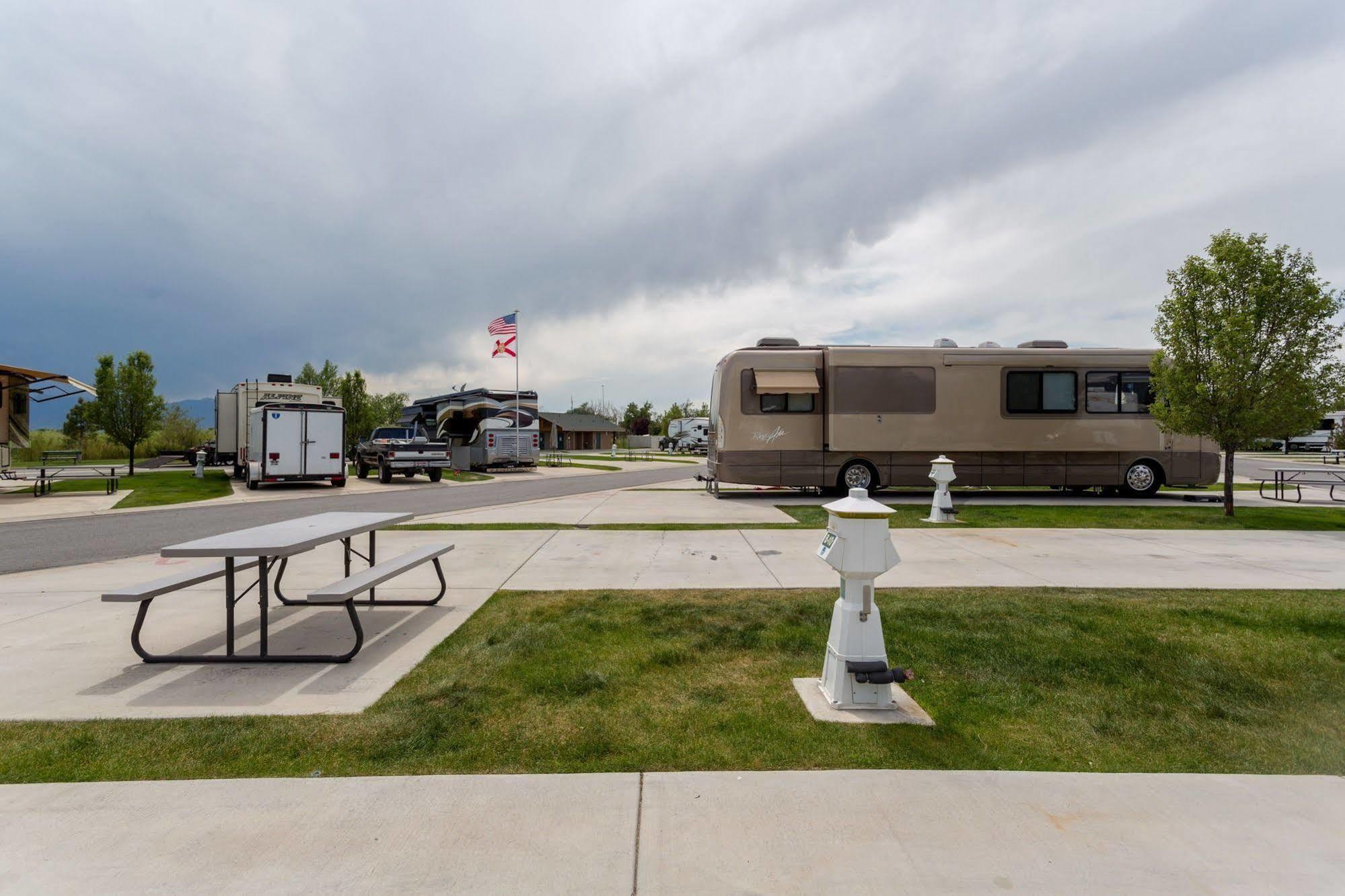 Pony Express Rv Resort North Salt Lake Exterior photo